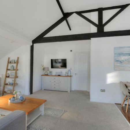 11 The Gables Apartment Lyme Regis Exterior photo