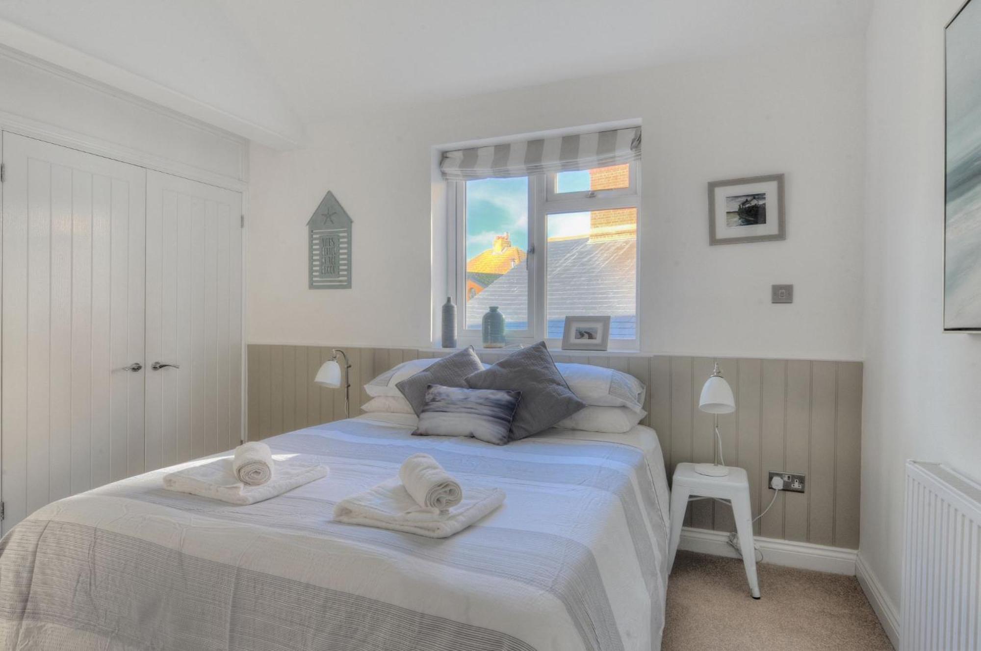 11 The Gables Apartment Lyme Regis Exterior photo